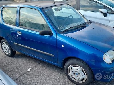 Usata Fiat 600 54 CV (39 kW) 2005 Blu Utilitaria