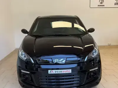 Begagnad Ligier JS50 2022 Svart Halvkombi