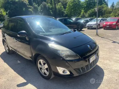 Usata Renault Scenic E-Tech Luxe 110 CV (80 kW) 2011 Nero Monovolume