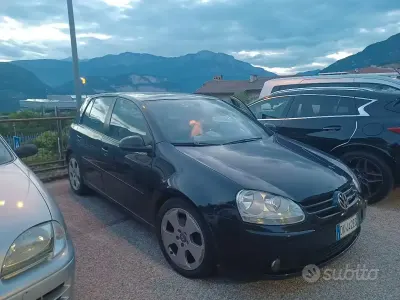 Usata VW Golf V 150 CV (110 kW) 2006 Utilitaria