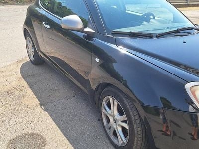 Begagnad Alfa Romeo MiTo 95 HK (69 kW) 2011 Svart Halvkombi