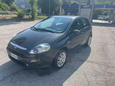 Usata Fiat Punto Evo Dynamic 64 CV (47 kW) 2010 Utilitaria