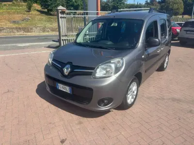 Usata Renault Kangoo LIMITED 90 CV (66 kW) 2016 Grigio Monovolume