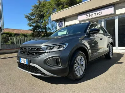 Occasion VW T-Roc Life 110 PK (80 kW) 2023 Grijs SUV