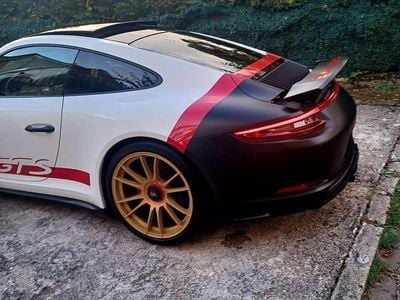 Porsche 911 Carrera GTS