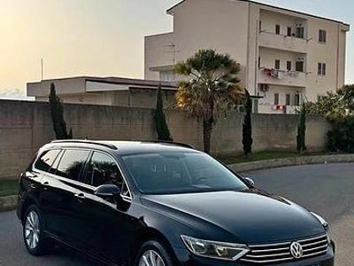 Usata VW Passat 150 CV (110 kW) 2015 Nero Station wagon