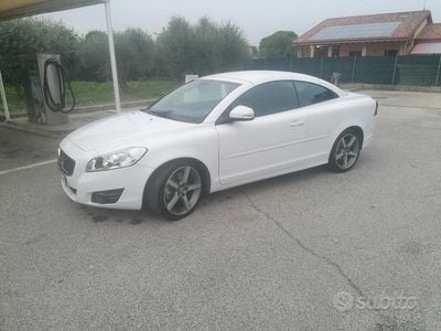 Usata Volvo C70 Momentum 136 CV (100 kW) 2010 Bianco Cabrio