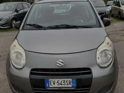 Usata Suzuki Alto 54 CV (39 kW) 2001 Utilitaria