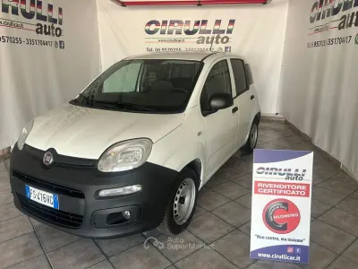 Usata Fiat Panda Pop 69 CV (50 kW) 2018 Bianco pastello Utilitaria