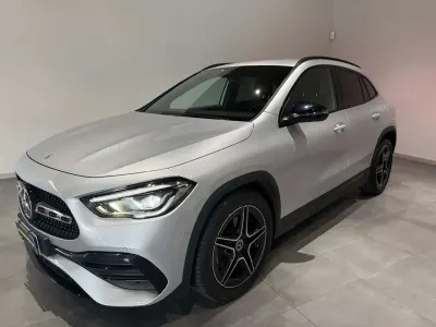 Usata Mercedes GLA180 Premium 136 CV (100 kW) 2021 Argento SUV