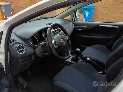 Usata Fiat Punto 2015 Bianco Utilitaria