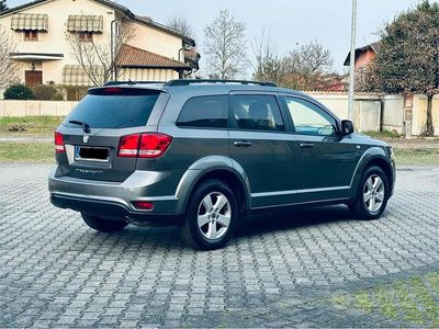 Usata Fiat Freemont 140 CV (102 kW) 2012 Grigio SUV