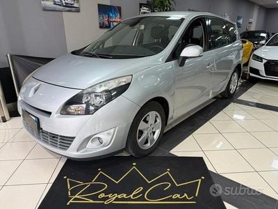 Usata Renault Scénic III Dynamique 130 CV (95 kW) 2011 Grigio Monovolume