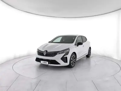 Usata Renault Clio V Techno 91 CV (66 kW) 2024 Bianco ghiaccio Berlina