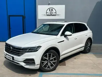 Usata VW Touareg Elegance 340 CV (250 kW) 2021 Bianco SUV