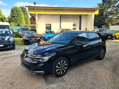 Usata VW Golf VIII Active 131 CV (96 kW) 2022 Nero Berlina