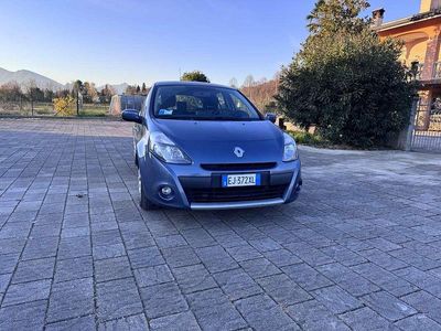 Usata Renault Clio II 75 CV (55 kW) 2011 Grigio Berlina