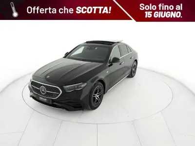 Usata Mercedes E300 AMG Line Premium Plus 313 CV (230 kW) 2025 Nero ossidiana metallizzato Berlina