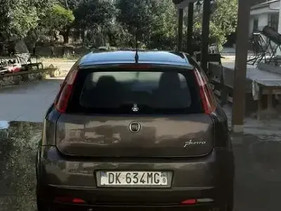 Usata Fiat Punto 75 CV (55 kW) 2007 Grigio Utilitaria