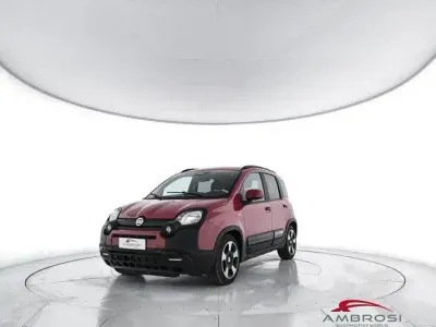 Usata Fiat Panda Cross Cross 69 CV (50 kW) 2025 Rosso Utilitaria