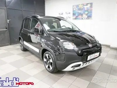 Usata Fiat Panda Cross Cross 69 CV (50 kW) 2024 Nero Utilitaria