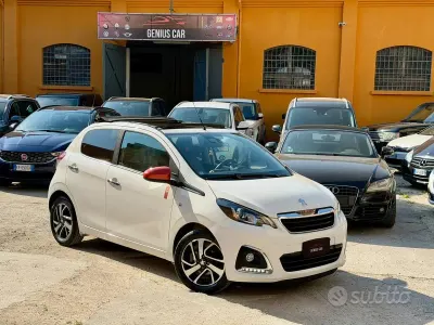 Usata Peugeot 108 Roland Garros 69 CV (50 kW) 2016 Bianco Cabrio