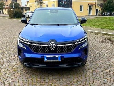 Usata Renault Austral Techno 131 CV (96 kW) 2023 Blu/azzurro SUV