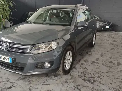 Usata VW Tiguan Trendline 122 CV (89 kW) 2014 Grigio SUV