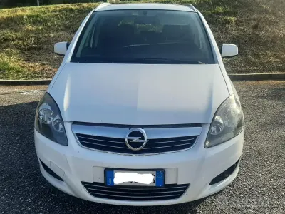 Usata Opel Zafira 110 CV (80 kW) 2014 Bianco Monovolume