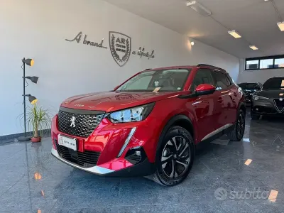 Usata Peugeot 2008 GT-line 131 CV (96 kW) 2021 Rosso SUV