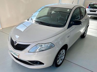 usata Lancia Ypsilon 1.2 69cv 5 porte Gold