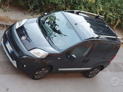 Usata Fiat Qubo Trekking 80 CV (58 kW) 2017 Nero Monovolume