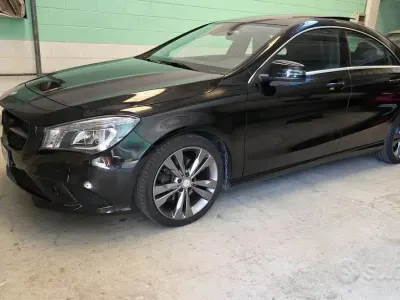 Usata Mercedes CLA200 Premium 156 CV (114 kW) 2014 Nero Berlina