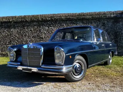 Usata Mercedes S250 150 CV (110 kW) 1966 Blu/azzurro Berlina