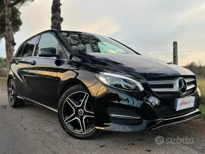 Usata Mercedes B200 Premium 136 CV (100 kW) 2017 Nero Utilitaria