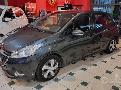 Usata Peugeot 208 Active 82 CV (60 kW) 2012 Grigio Utilitaria