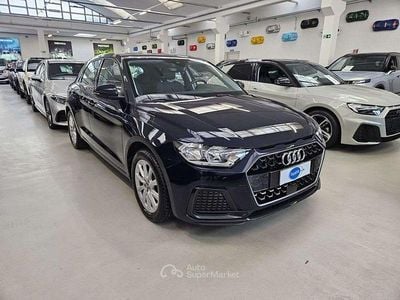 Usata Audi A1 Sportback Advanced 95 CV (69 kW) 2020 Blu / argento Utilitaria