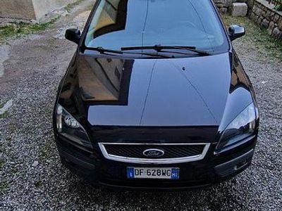 Usata Ford Focus 116 CV (85 kW) 2007 Nero Station wagon