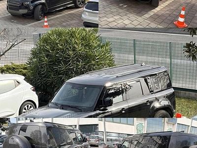 Usata Land Rover Defender Dynamic 200 CV (147 kW) 2025 SUV