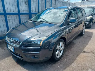 Usata Ford Focus S 90 CV (66 kW) 2008 Grigio Station wagon