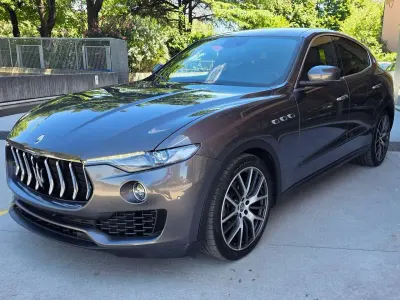 Usata Maserati Levante 250 CV (183 kW) 2018 Grigio SUV