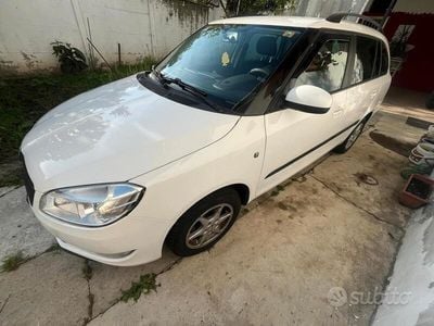 Bianco Usata 2013 Skoda Fabia Utilitaria | 4300 €