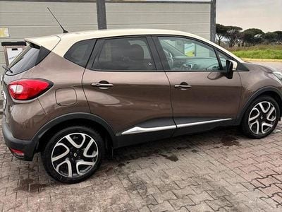 Usata Renault Captur 90 CV (66 kW) 2016 SUV