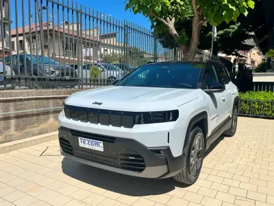 Nuova Jeep Compass 136 CV (100 kW) 2026 Bianco antartico/tetto nero SUV