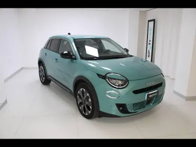 Usata Fiat 600 La Prima 110 CV (80 kW) 2025 Blu SUV