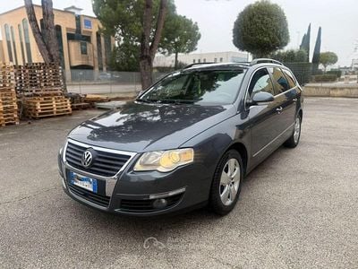 Usata VW Passat 140 CV (102 kW) 2010 Grigio Station wagon