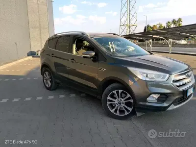 Usata Ford Kuga Titanium 120 CV (88 kW) 2017 SUV