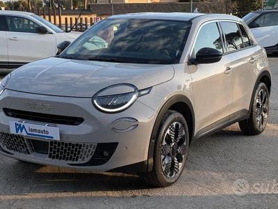 Usata Fiat 600 La Prima 110 CV (80 kW) 2025 Beige SUV
