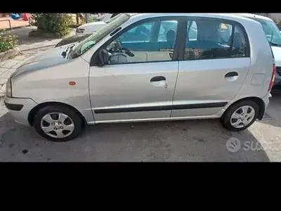 Usata Hyundai Atos 84 CV (61 kW) 2005 Grigio Utilitaria