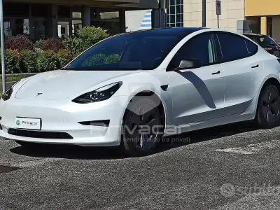 Usata Tesla Model 3 RWD 88 kW (120 CV) 2023 Bianco Berlina